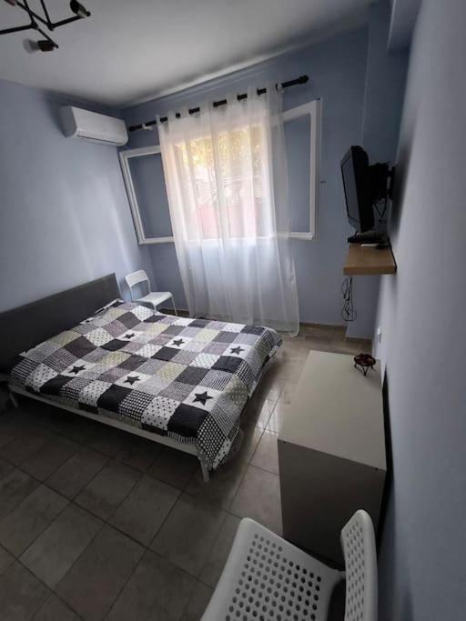 Apartment 50 Meters From The Beach Loutráki Zewnętrze zdjęcie