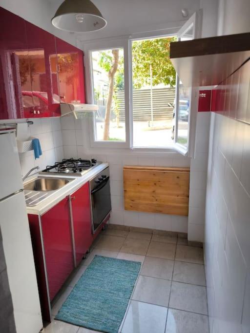 Apartment 50 Meters From The Beach Loutráki Zewnętrze zdjęcie