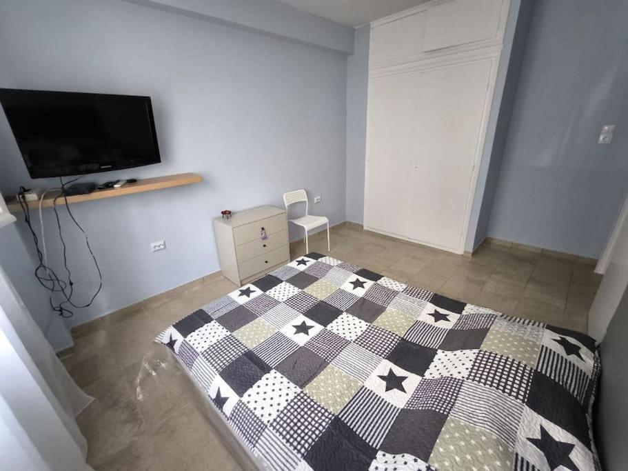 Apartment 50 Meters From The Beach Loutráki Zewnętrze zdjęcie